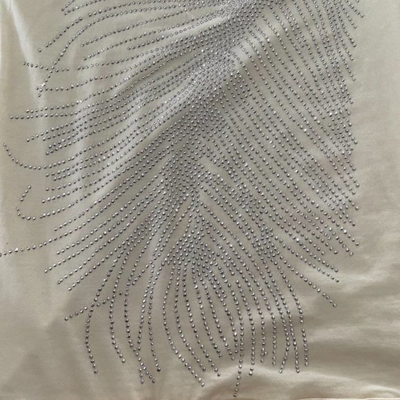 Women Blouse/ Shirt/ Top with pearls on the sleeves - Picture 10 of 12